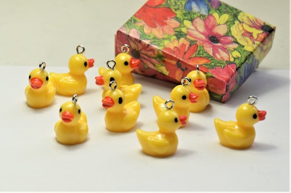 KAWAII MINI DUCKS, Yellow Ducklings Figurines, Small Gift Idea for Kids,  Ready to Gift in Box 