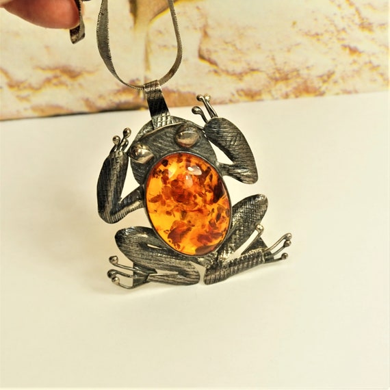 ANTIQUE AMBER FROG 925 Silver Pendant Oxidized si… - image 10
