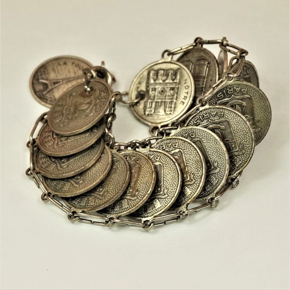 パリブランド　POGGI コインモチーフブレスレット PARIS COINS BRACELET, Silver Tone Paris Tour Coins Charm