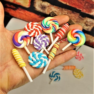 SWIRL LOLLIPOPS For CRAFT, Small gift idea for kids, Assorted Colorful lollipops, Dollhouse candies, Christmas candies in gift bag