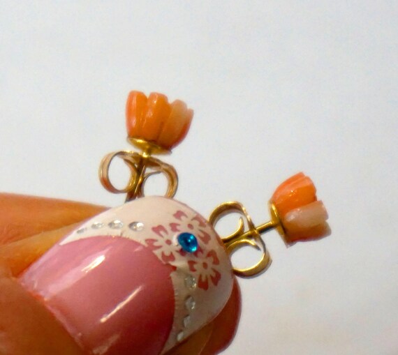 ANGEL SKIN CORAL 14K Gold Petite Earrings, Carved… - image 3