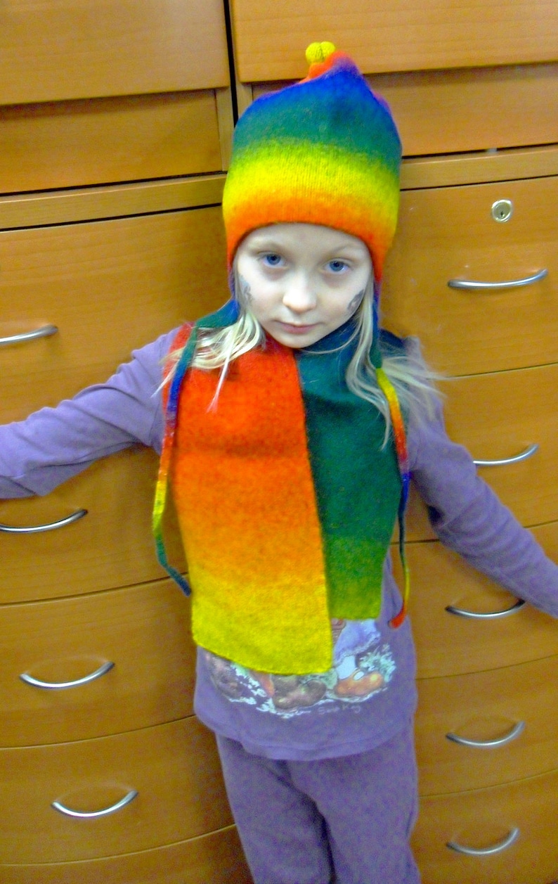 Kids Winter Knitted Hat And Scarf Set - Fleece Lined Beanie & Neck Warmer, Unisex One Size (Khaki)