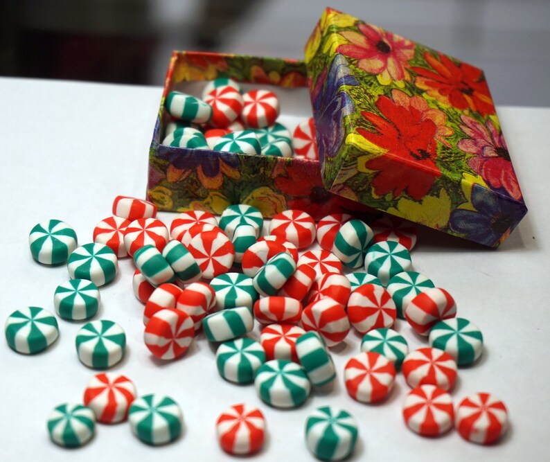 GREEN Red Mixed Xmas PEPPERMINT CANDIES Swirl Round Christmas Etsy