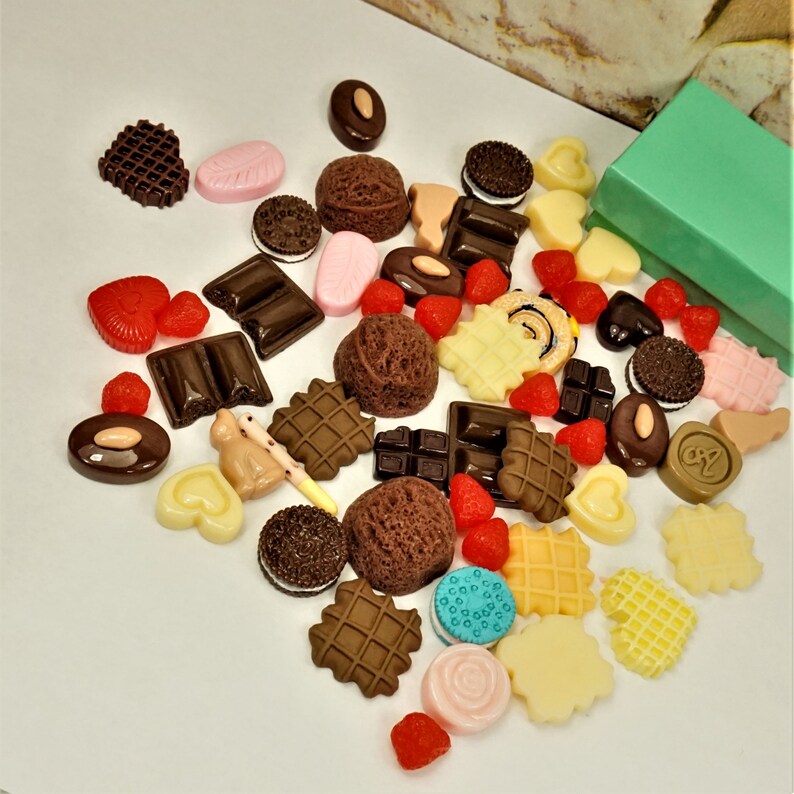 ASSORTED CHOCOLATE PIECES 10 Resin Chocolate Candies In Gift Etsy