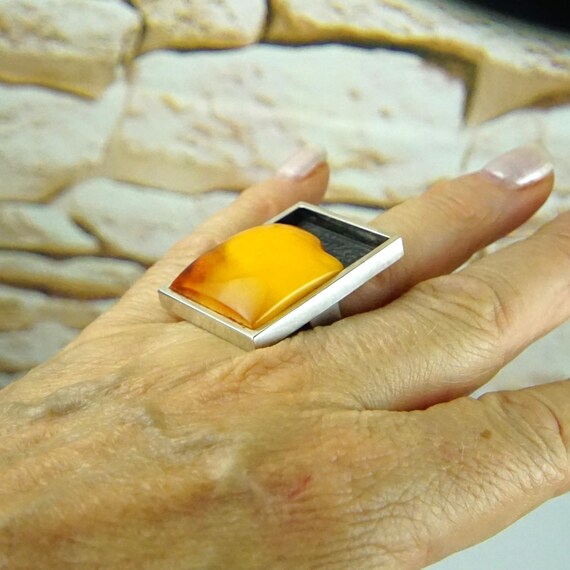 Massive Butterscotch Amber Ring | Modernist 925 S… - image 8