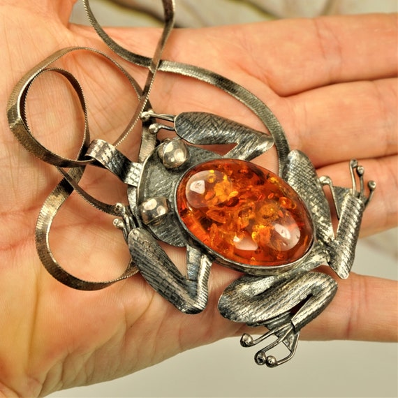 ANTIQUE AMBER FROG 925 Silver Pendant Oxidized si… - image 3