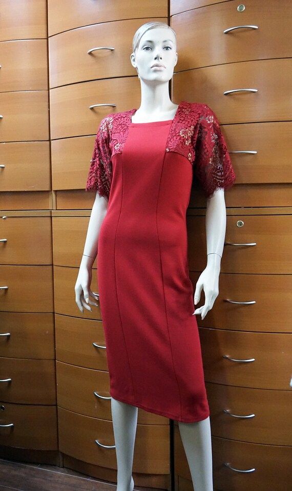 RED PARTY DRESS Lace Sleeves Stretch Midi Cocktail