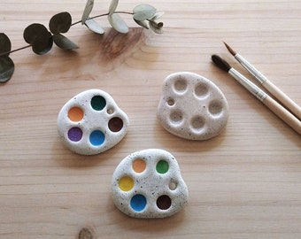 Ceramic paint palette brooch | Artist watercolor palette jewelry | Handmade speckled artist pin | Unique artist jewelry gift | READY TO SHIP