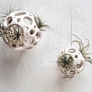 Ceramic air plant wall hanger | Handmade geometric sculpture air plant holder | Ceramic tillandsia wall display | 1 x pot | READY TO SHIP