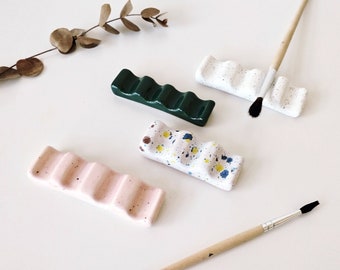 Juego de reposapinceles de cerámica hechos a mano / Juego de soporte de esmalte moteado / Regalo de artista único