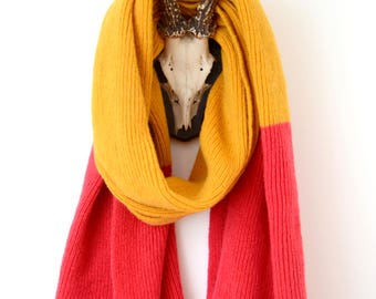 Luxurious Knitted Shetland Wool Two Tone Knitted Scarf