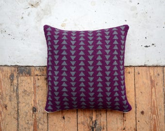 PDF Download - Two Tone Hand Knitted Geometric Nacho Chip Patterned Cushion Cover