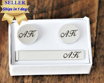 Groomsmen Cufflinks - Personalized Cufflinks - Wedding Cufflinks - Groomsmen Gifts - Monogrammed Cufflinks - Groom Gift - Custom Cufflink