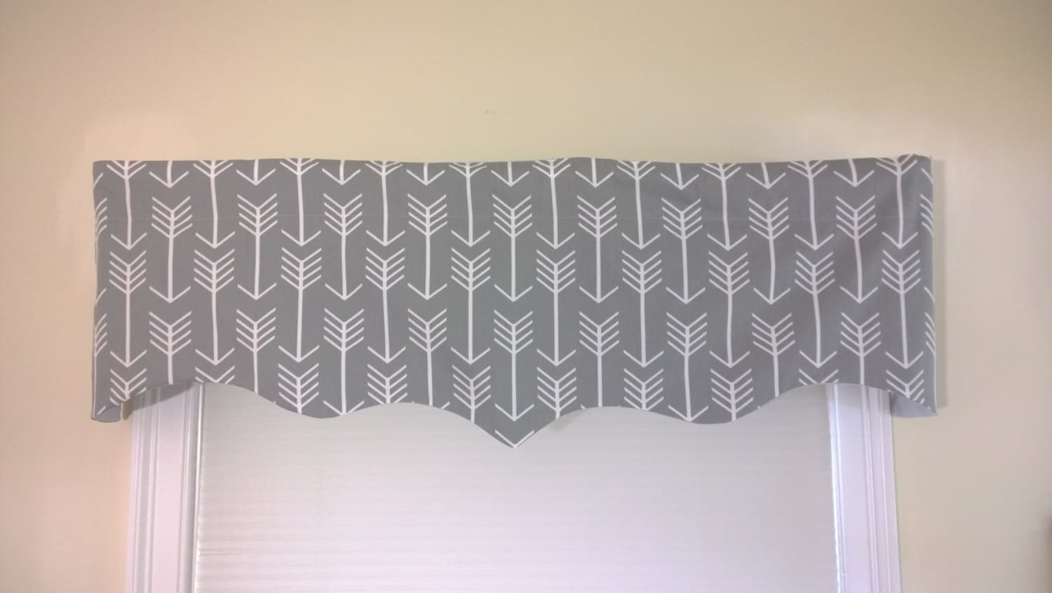 Scalloped Red and Black Buffalo Plaid valance. Custom windows Etsy