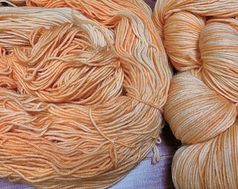 CREAMSICLE TONAL - Hilado Teñido a mano / Hilado de Calcetín / Hilo Teñido Independiente / Dedos / Naranja