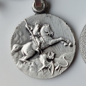 5/8&quot; Vintage St George Medal: Round French Pendant w Patron Saint of Soldiers/Knights/Archers/England/Britain on Horseback Slaying Dragon