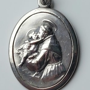 7/8&quot; Vintage St Anthony Medal with Padua Patron Saint of Lost Items/Articles Holding Christ Child—Vintage French Catholic Necklace Pendant