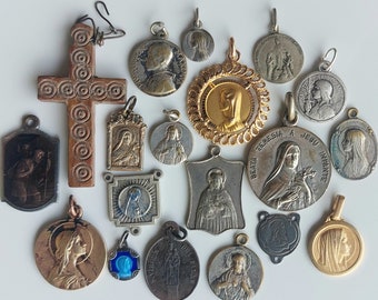 BROKEN/DAMAGED Lot of Religious Jewelry for Crafting/Repurposing/Nichos: French/Spanish/Italian Catholic Medals/Charms for Recycle or Reuse