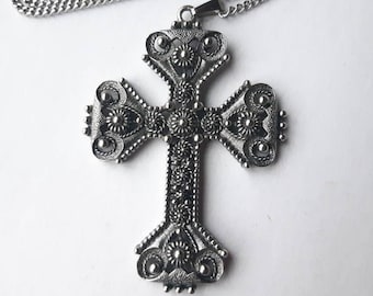 Silver Tone Large White Purple Cabochon Statement Sarah Coventry Cross Necklace Signed