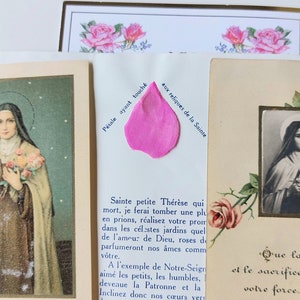 St. Theresia vintage rozenblaadjes papier relikwiekaart + katholieke foto + gebedsfolders--heilige Theresia van Lisieux, beschermvrouwe van de missies
