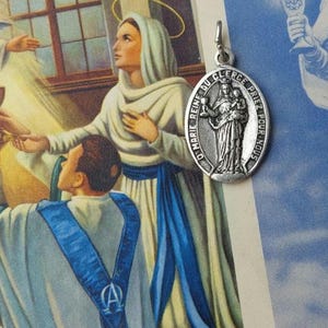Vintage gebedskaarten koningin van de geestelijken + ovale medailleset – Maria met Christus, kelk – geschenk priesterwijding/roeping – Quebec Catholic Canadiana