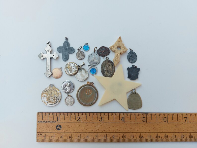 BROKEN Religious Jewelry for Crafting/Repurposing/Nicho Making: Small Crosses, French Catholic Medal Pendant Destash Lot to Recycle/Reuse image 4