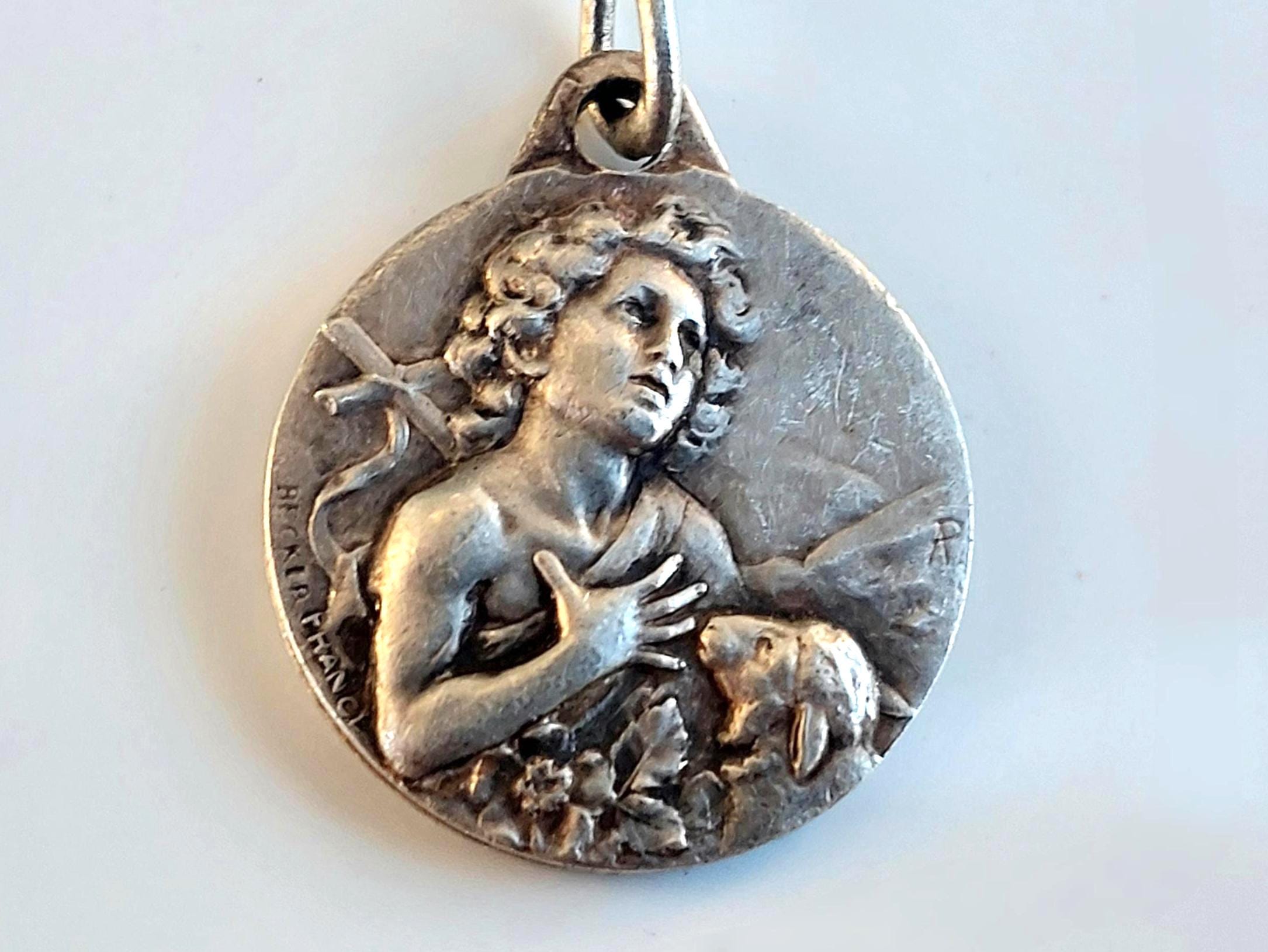 Belle Broche Ancienne Type Bavette Avec Médaillon Signée Becker Et Marquée FIX, Plaquée Or - Bel état D'occasion