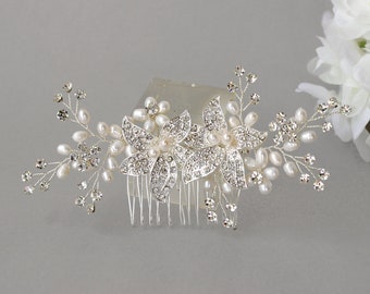 Wedding hair accessories Bridal comb Bridal rhinestone comb Flower Pearl Comb Bridal hairpiece Bridesmaids hair piece Bridesmaids comb