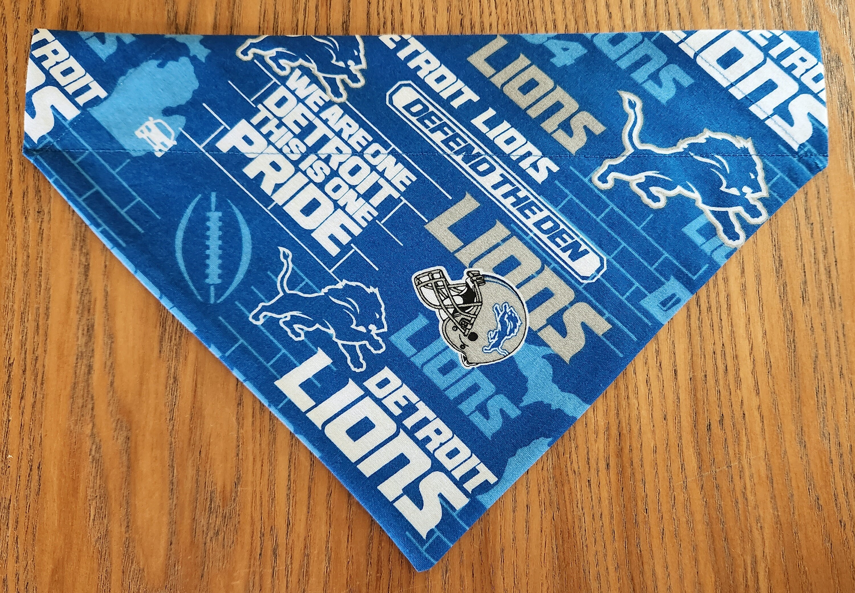 Detroit lions dog apparel sales