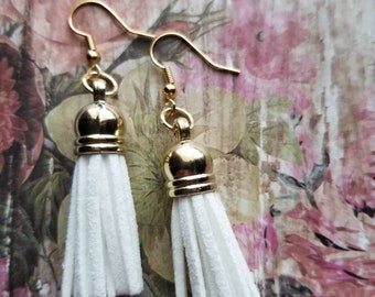 Boho Chic White Suede Tassel Earrings, Statement Earrings for Her, White and Gold Tassel Dangle Earrings, Cute Earrings, Gift for Bride