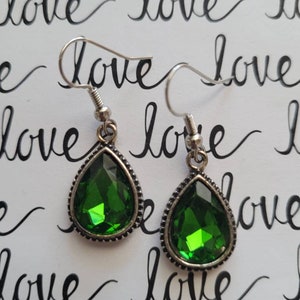 Festive Green Earrings, Emerald Birthstone Jewelry, Gifts for Her, Statement Teardrop Earrings, Dainty Green Crystal Earrings, Holiday