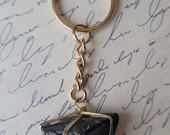 Black Crystal Keychain, Wire Wrapped Onyx Stone, Obsidian Stone, Gold Key Chain, Unisex Gifts, Car Accessories, Black Raw Stone Key Holder