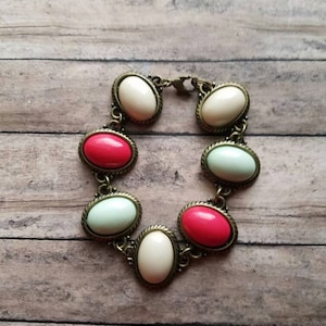 SALE, Oval Link Bracelet Gifts for Her Statement Bracelet Pastel Ovals Bracelet Antique Style Bracelet  Egg Bracelet Pastel Jewelry Handmade