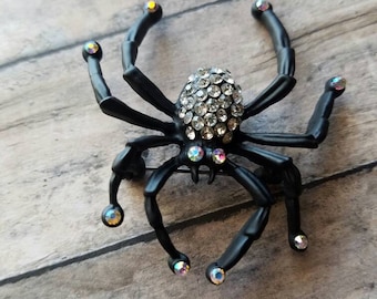 Dazzling Black Spider Brooch Halloween Brooches Gifts for Her Fancy Brooches Statement Brooch Crystal Spider Spider Jewelry Clothing Pin