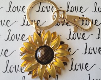 Sunflower Keychain, Summer Sunflower Key Holder, Unisex Gifts, Flower Key Rings, Sunflower Gifts, Gold Flower Car Acessories, Keychain Clip