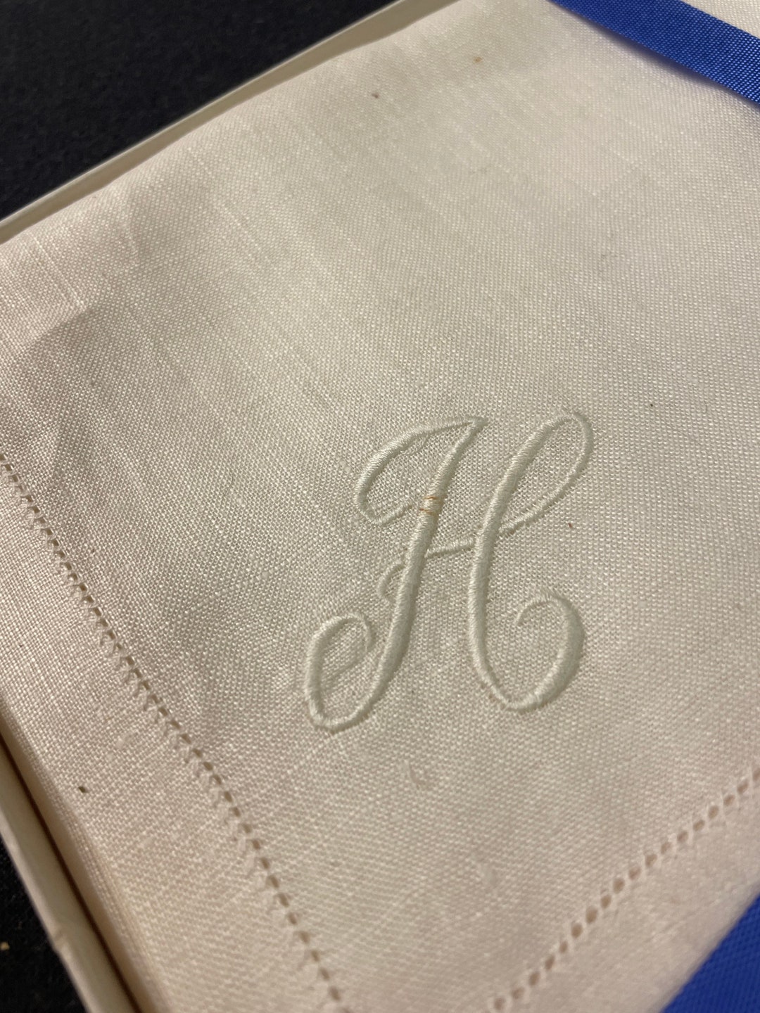 Set of 4 Mens Irish Linen Handkerchiefs Hankies Embroidery Etsy