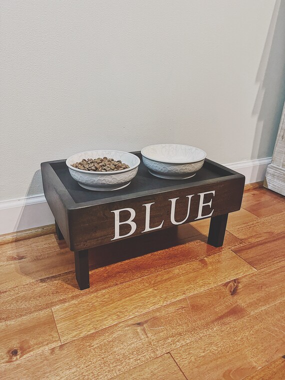 Dog bowl with clearance name