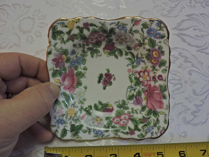 Crown Staffordshire Thousand Flowers Rimmed Bowl