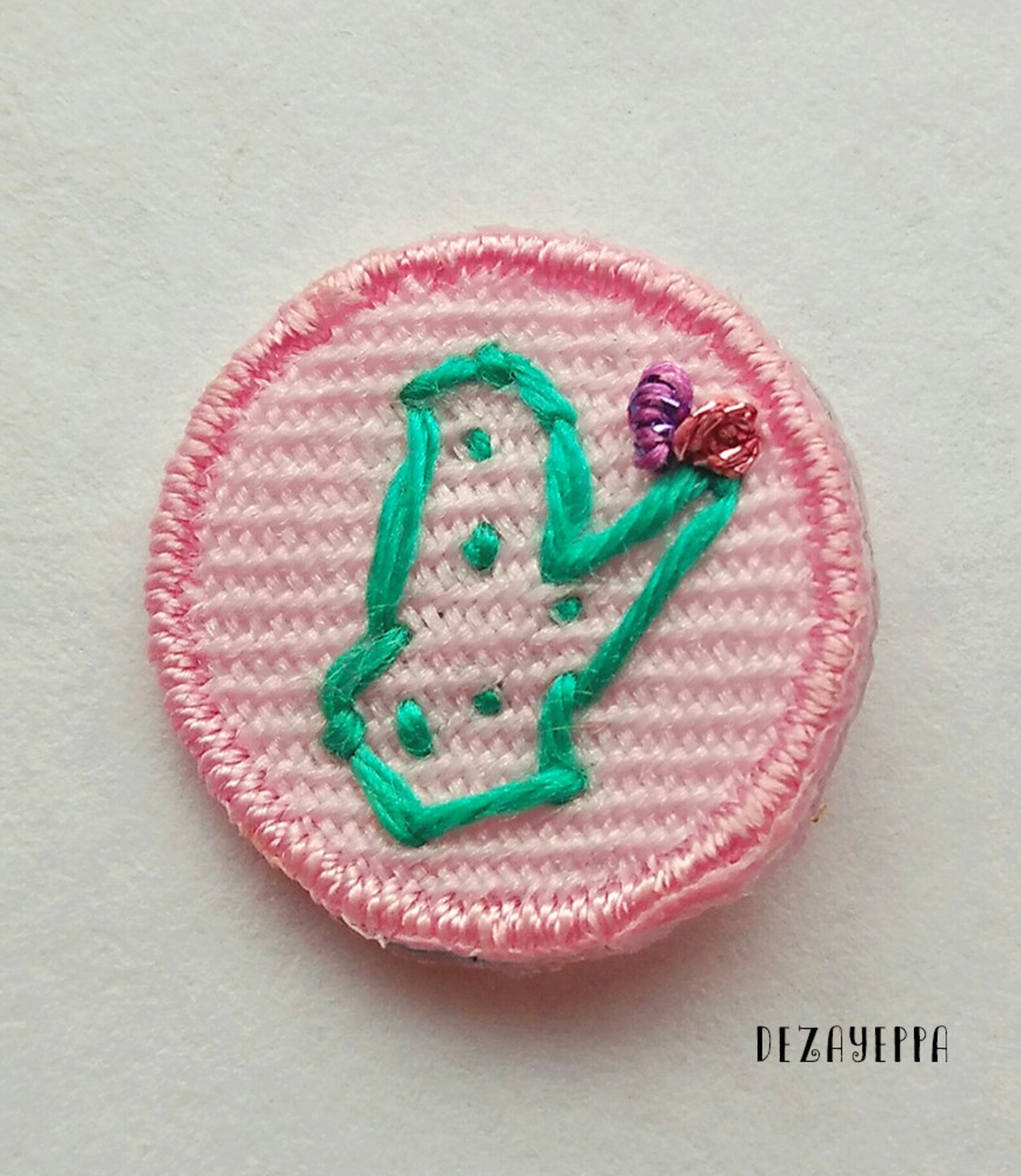 1 paio di toppe ricamate a forma di rosa, per jeans e pantaloni, utili e pratiche 1 paio di toppe ricamate a forma di rosa, per jeans e pantaloni, utili e pratiche