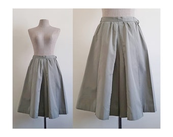 Gray Pleated Culottes Vintage High Waisted Culottes Womens Wide Leg Shorts High Rise Culottes Polyester Culottes Small 26" Waist