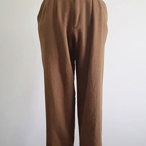 Pantaloni a gamba affusolata marrone Pantaloni a vita alta vintage Pantaloni in lana da donna Pantaloni a pieghe Pantaloni cropped Pantaloni a vita alta Pantaloni autunnali XS 25 Vita immagine 2