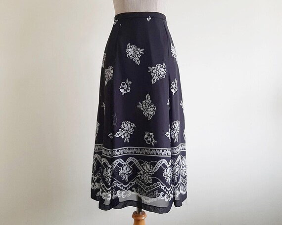 Black floral a line skirt hot sale