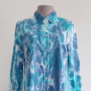 Small Vintage BANANA REPUBLIC Blue Green Tie Dye Shirt Womens Long Sleeve Blouse Cotton Shirt Button Up Shirt Collared Shirt Hipster Top S
