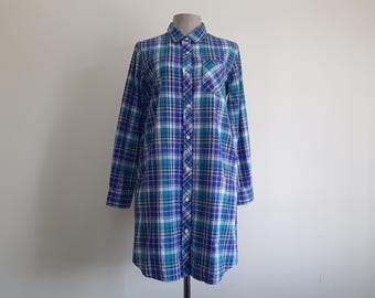 Sukienka koszulowa w kratę w kolorze niebieskim w stylu vintage, zielona, bawełniana, z długim rękawem, zapinana na guziki z przodu i z kieszeniami, mała