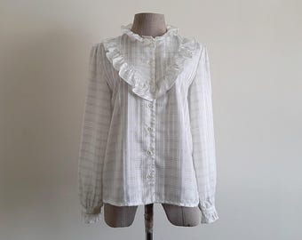 Vintage 80s White Ruffle Blouse Gold Metallic Striped Shirt Long Sleeve Polyester Victorian XS