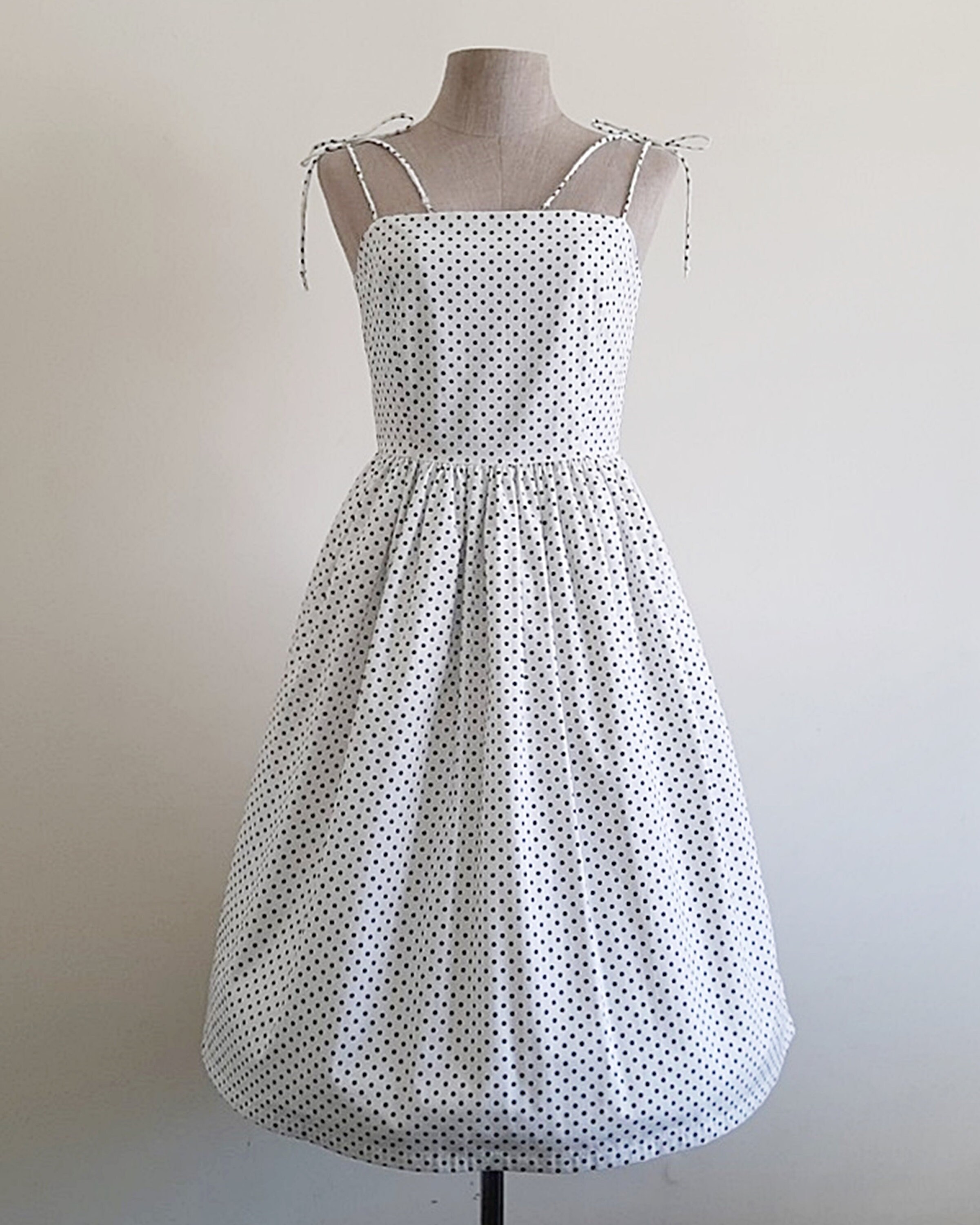 White Black Polka Dot Dress Womens Cotton Dress Strap Dress Spaghetti Dress Sleeveless Dress Knee Length Dress Pin up Dress Summer Dress XS Etsy UK