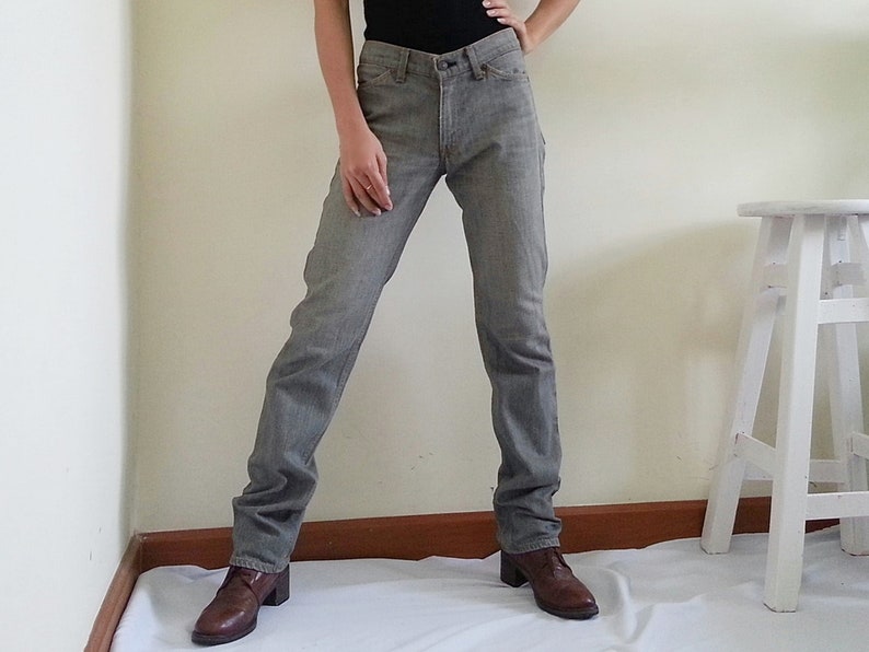 grey levis womens