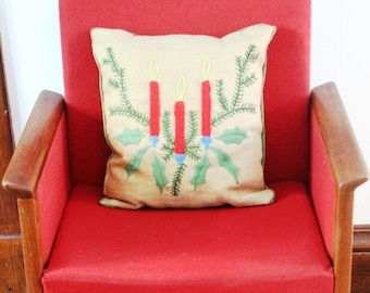 Christmas pillow red green candles burlap vintage
