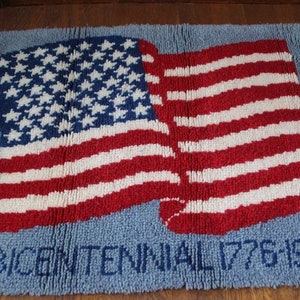 Shag rug latch hook Rya flag red white blue bicentennial vintage 70s Mod