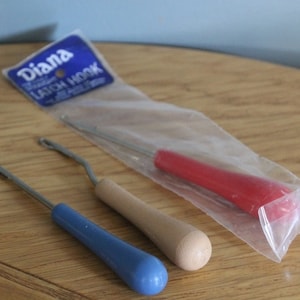 Latch hooks straight bent Diana brand vintage